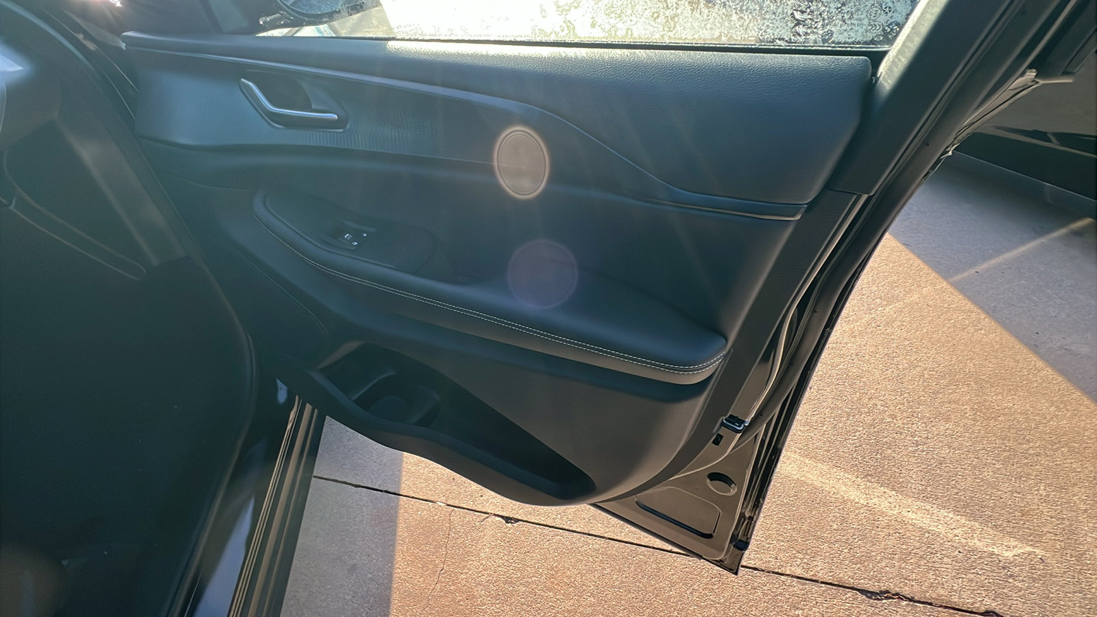 Used 2025 Jeep Grand Cherokee Altitude image 20