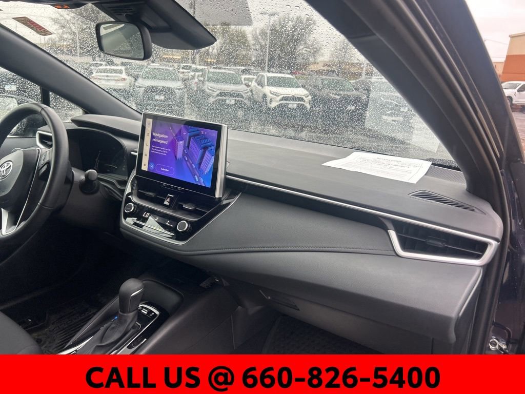 Used 2025 Toyota Corolla SE w/ SE Premium Package image 9