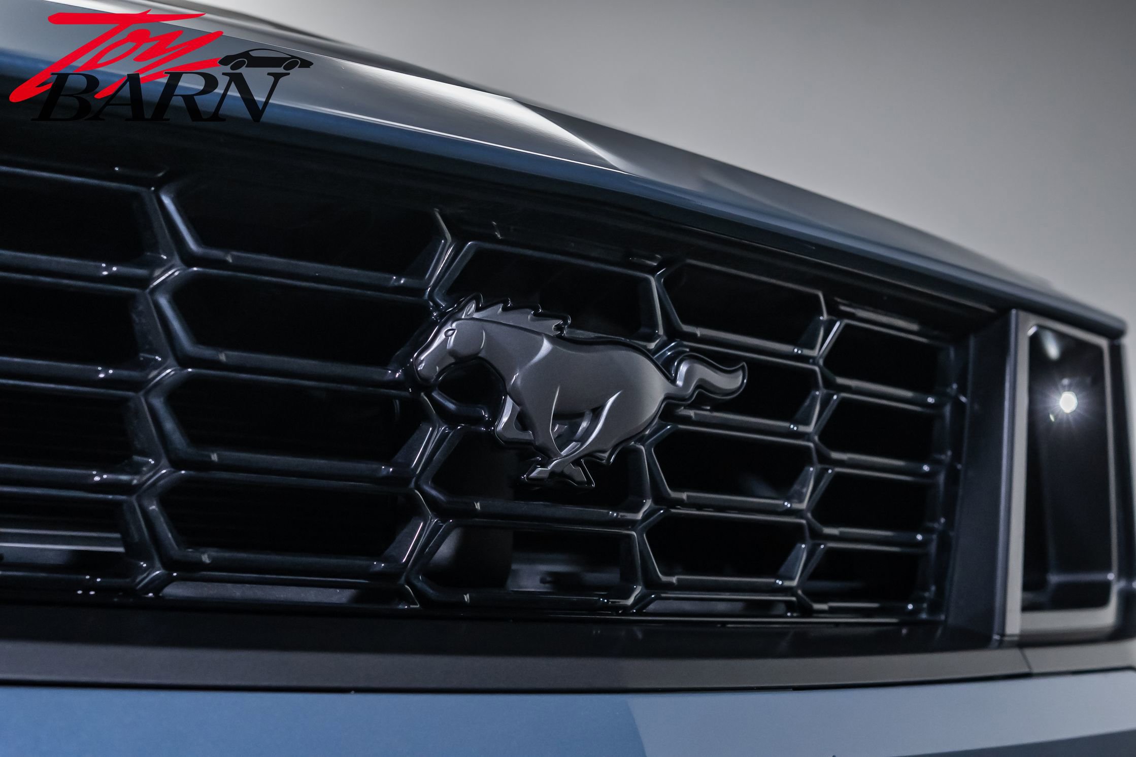 Used 2024 Ford Mustang Dark Horse image 9