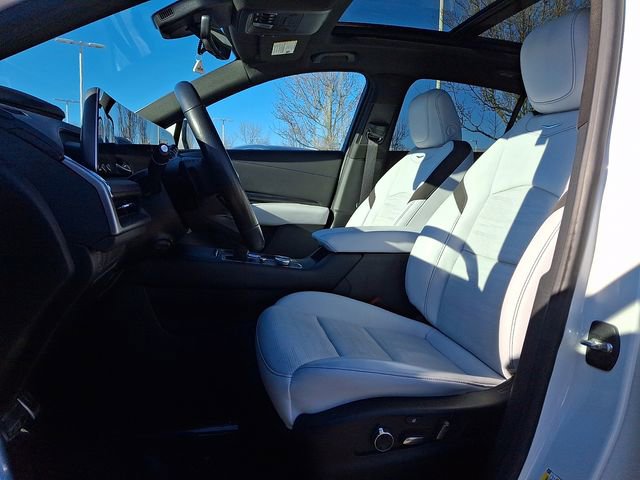 Used 2024 Cadillac XT4 Sport image 12