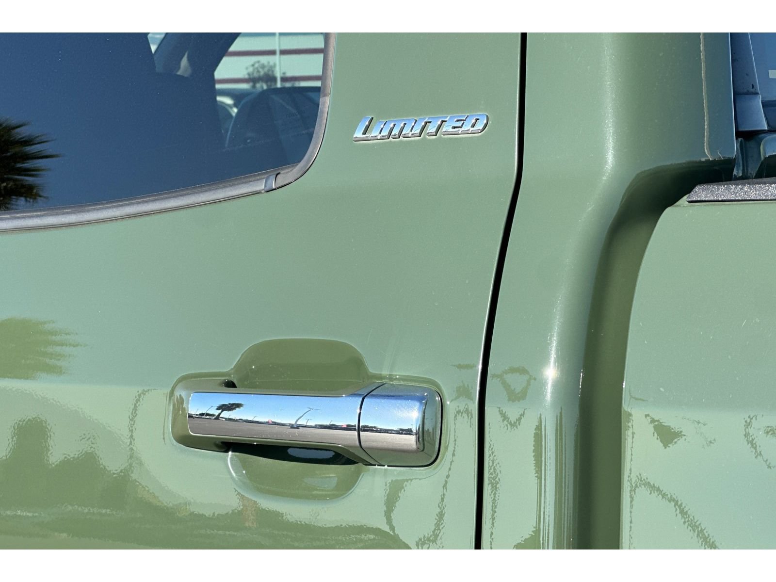 Used 2021 Toyota Tundra Limited w/ Limited Premium Package RWD image 33