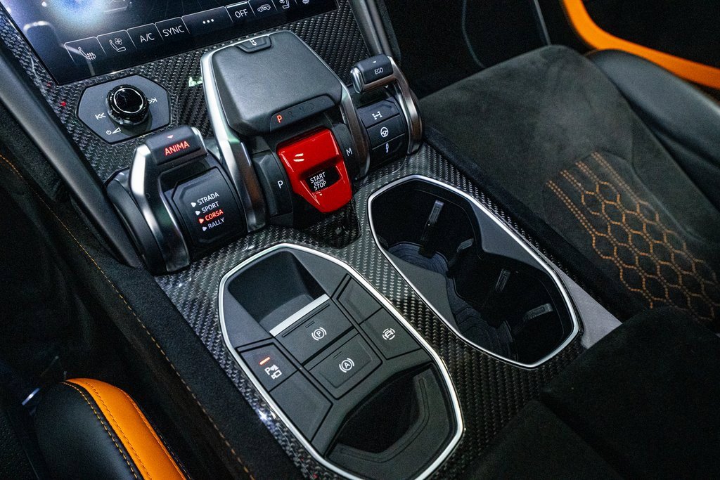 Used 2023 Lamborghini Urus Performante image 55