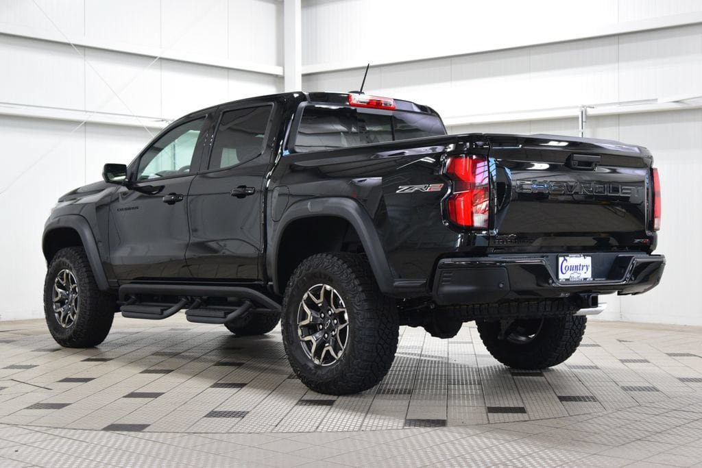 New 2026 Chevrolet Colorado ZR2 w/ Technology Package AWD/4WD image 6