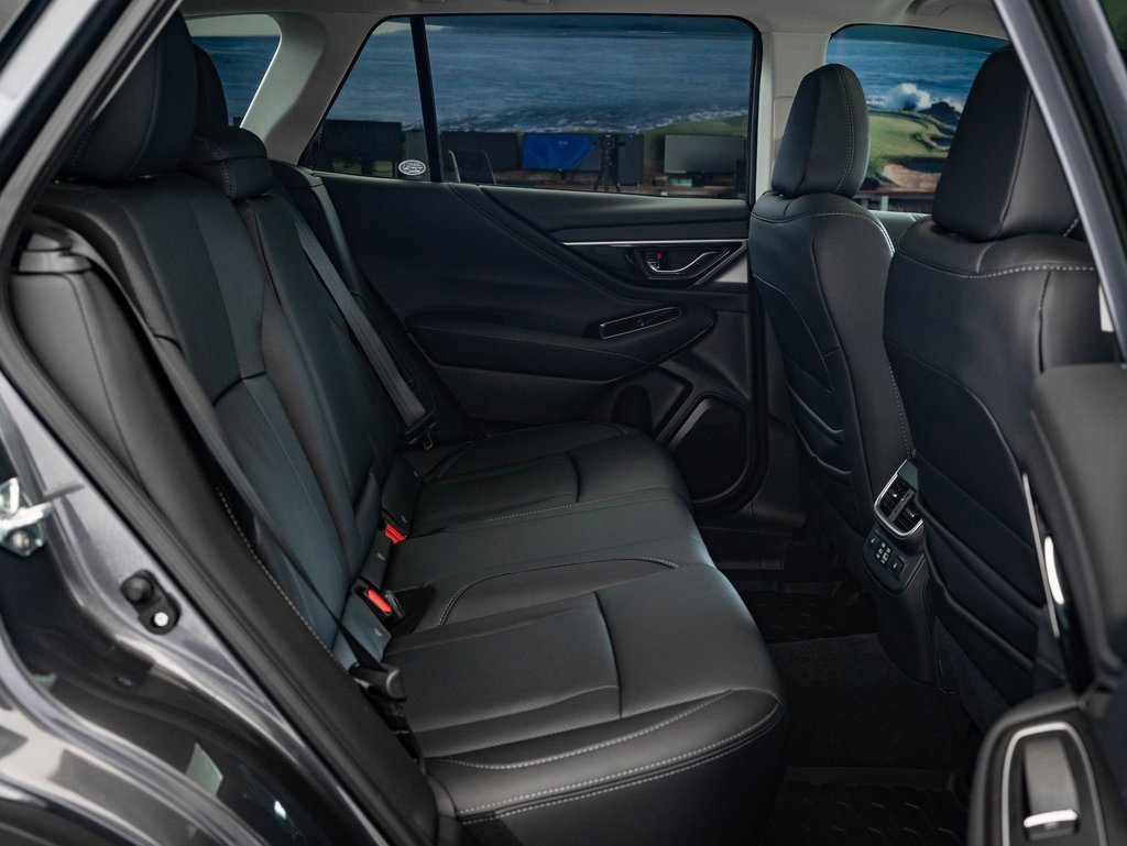 Used 2025 Subaru Outback Touring image 35