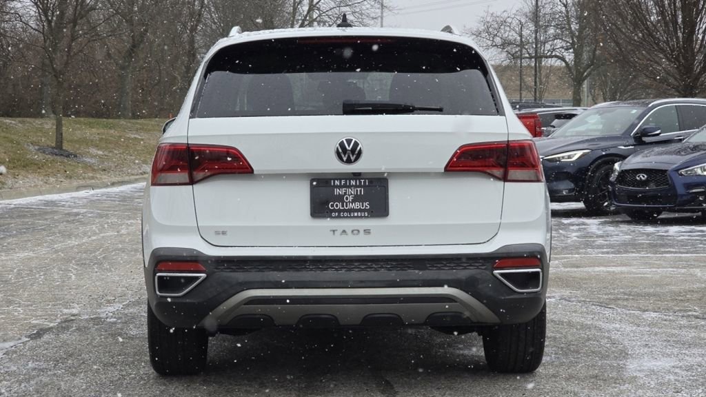 Used 2022 Volkswagen Taos SE w/ Panoramic Sunroof Package image 16