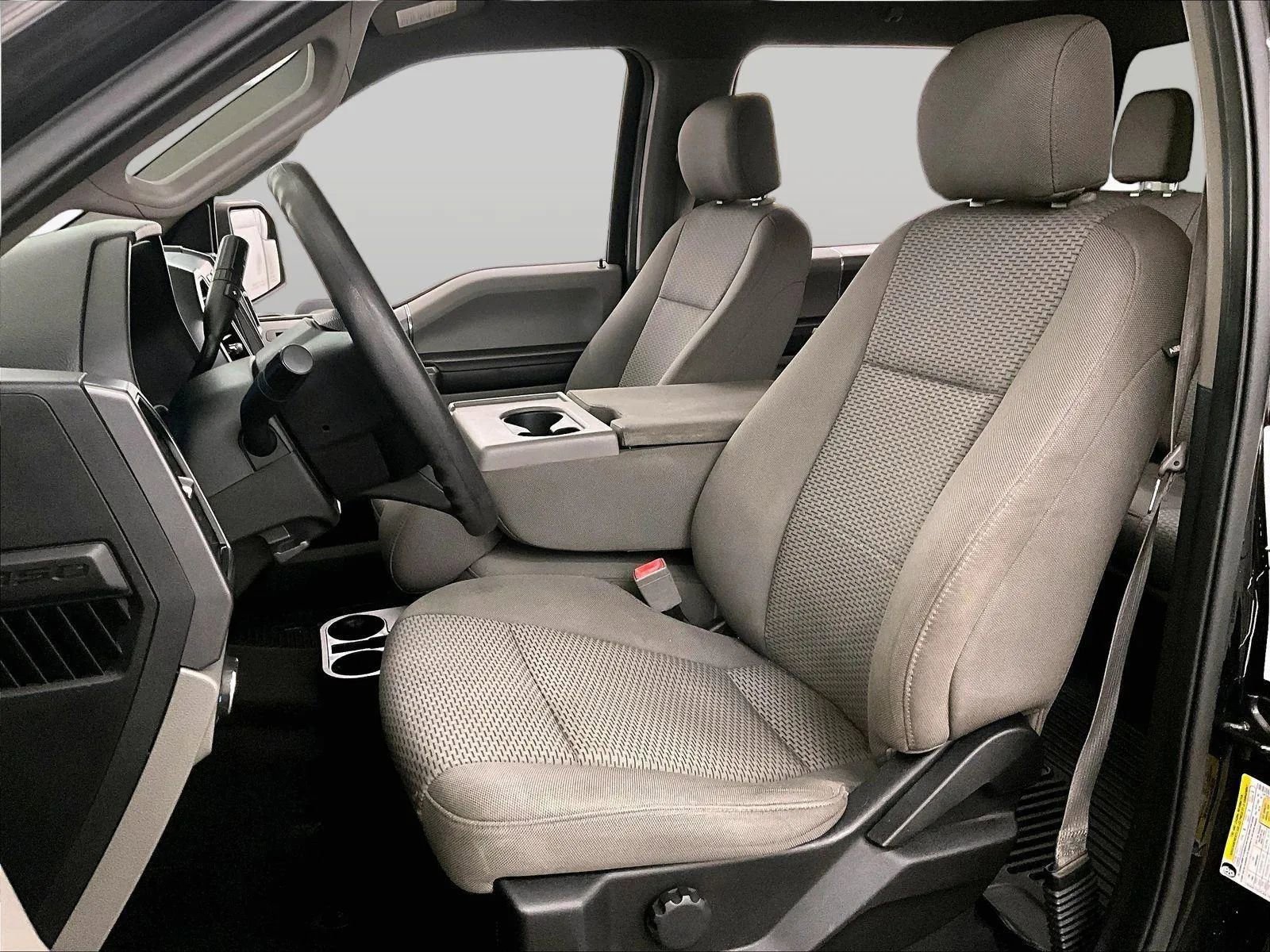 Used 2019 Ford F150 XLT w/ XTR Package image 25