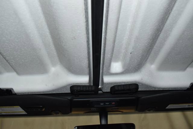 Used 2023 Jeep Wrangler Sahara image 18