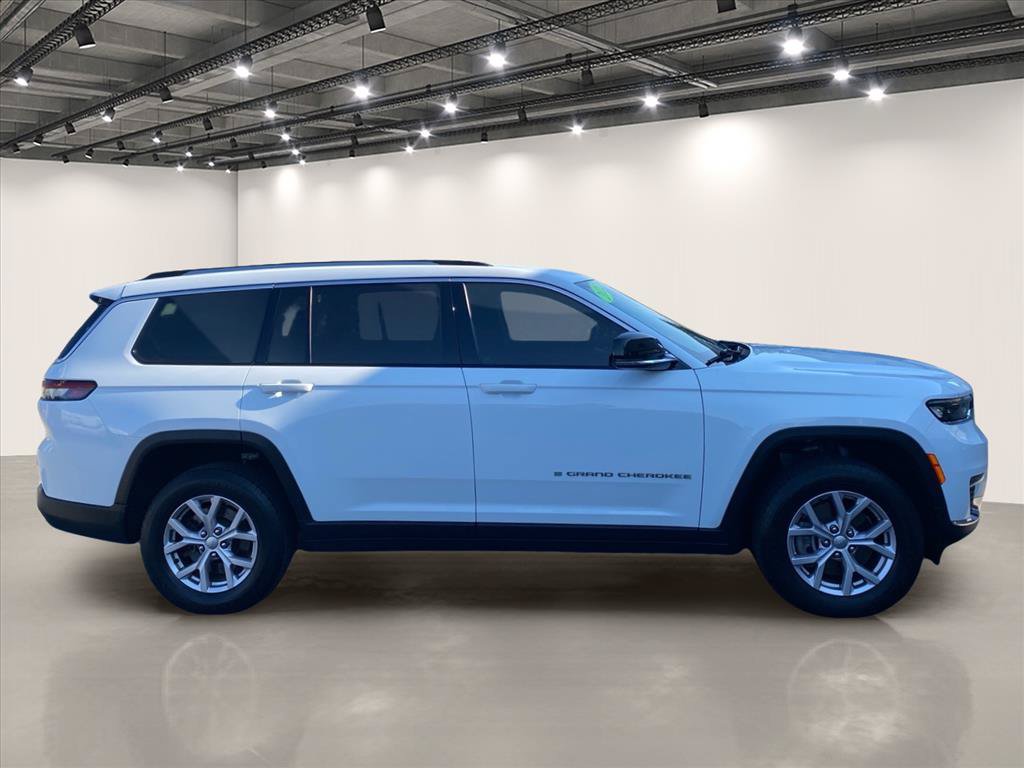 Used 2022 Jeep Grand Cherokee L Limited AWD/4WD image 8