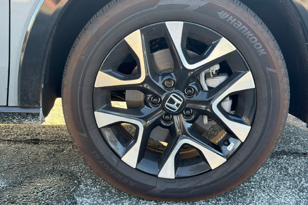 Certified 2026 Honda HR-V EX-L image 4
