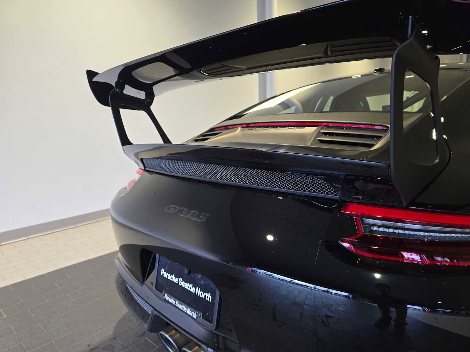 Used 2019 Porsche 911 GT3 RS image 22