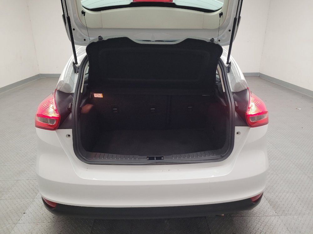 Used 2018 Ford Focus SE FWD image 29