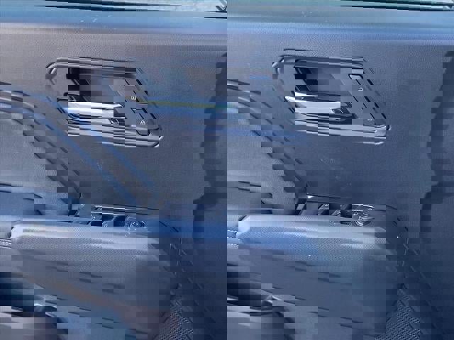 New 2026 GMC Canyon Elevation w/ Convenience Package image 22