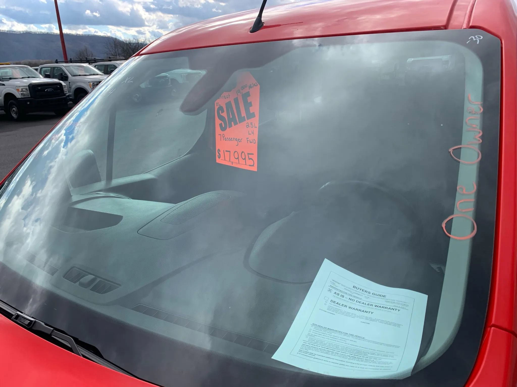 Used 2016 Ford Transit Connect XL image 4