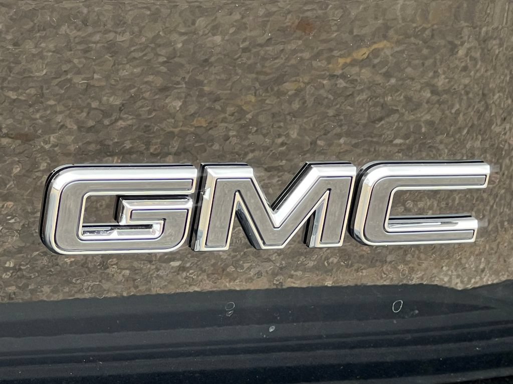 New 2026 GMC Yukon Denali Ultimate w/ LPO, Floor Liner Package AWD/4WD image 59