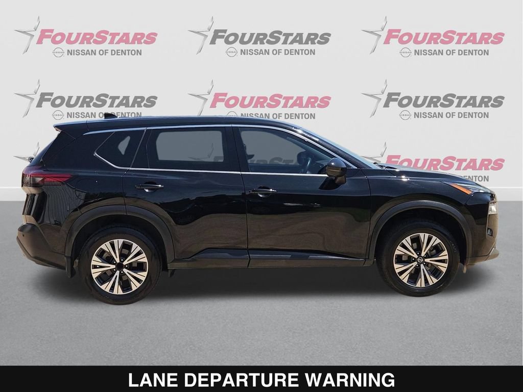 Used 2021 Nissan Rogue SV FWD image 3