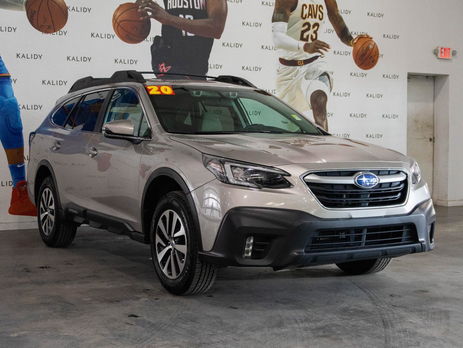 Used 2020 Subaru Outback Premium image 18