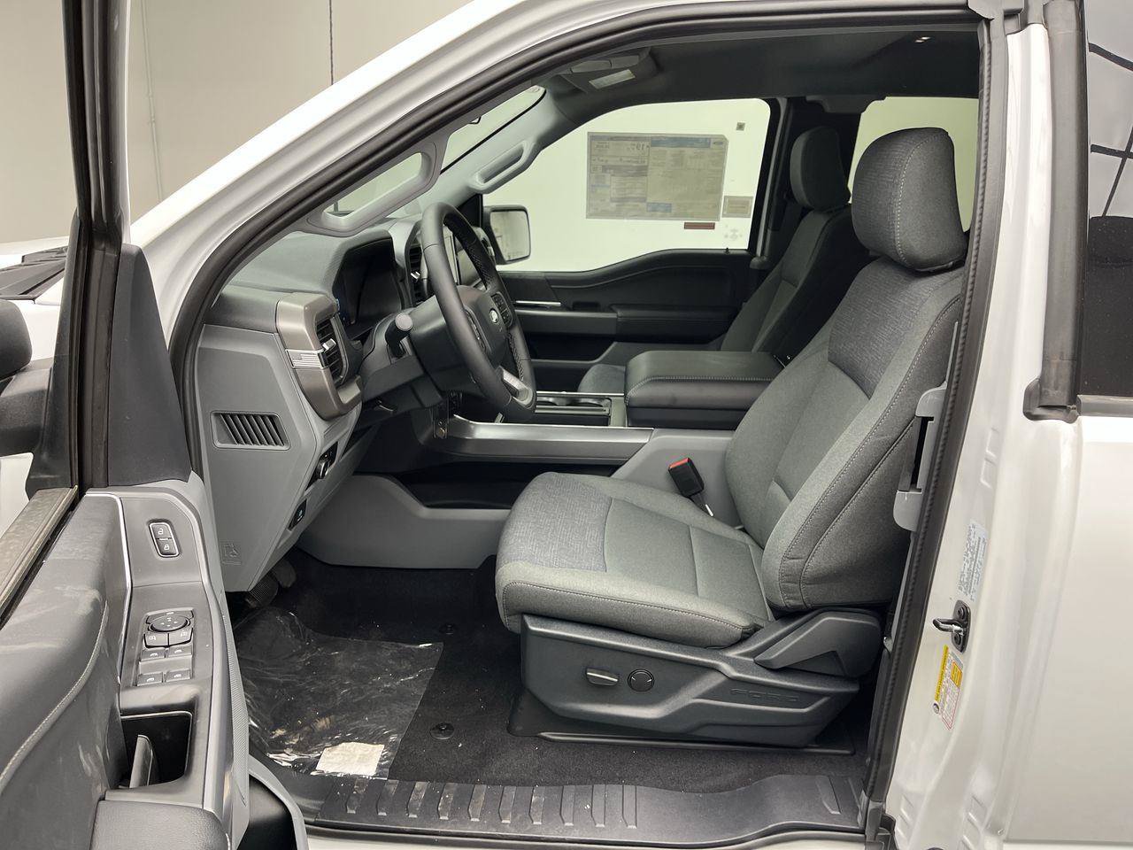 Used 2026 Ford F150 XLT w/ XLT Chrome Appearance Package AWD/4WD image 3