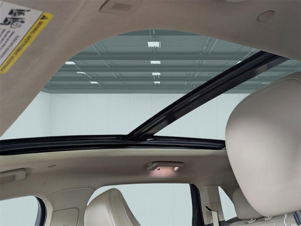 Used 2022 Lincoln Nautilus Reserve image 24