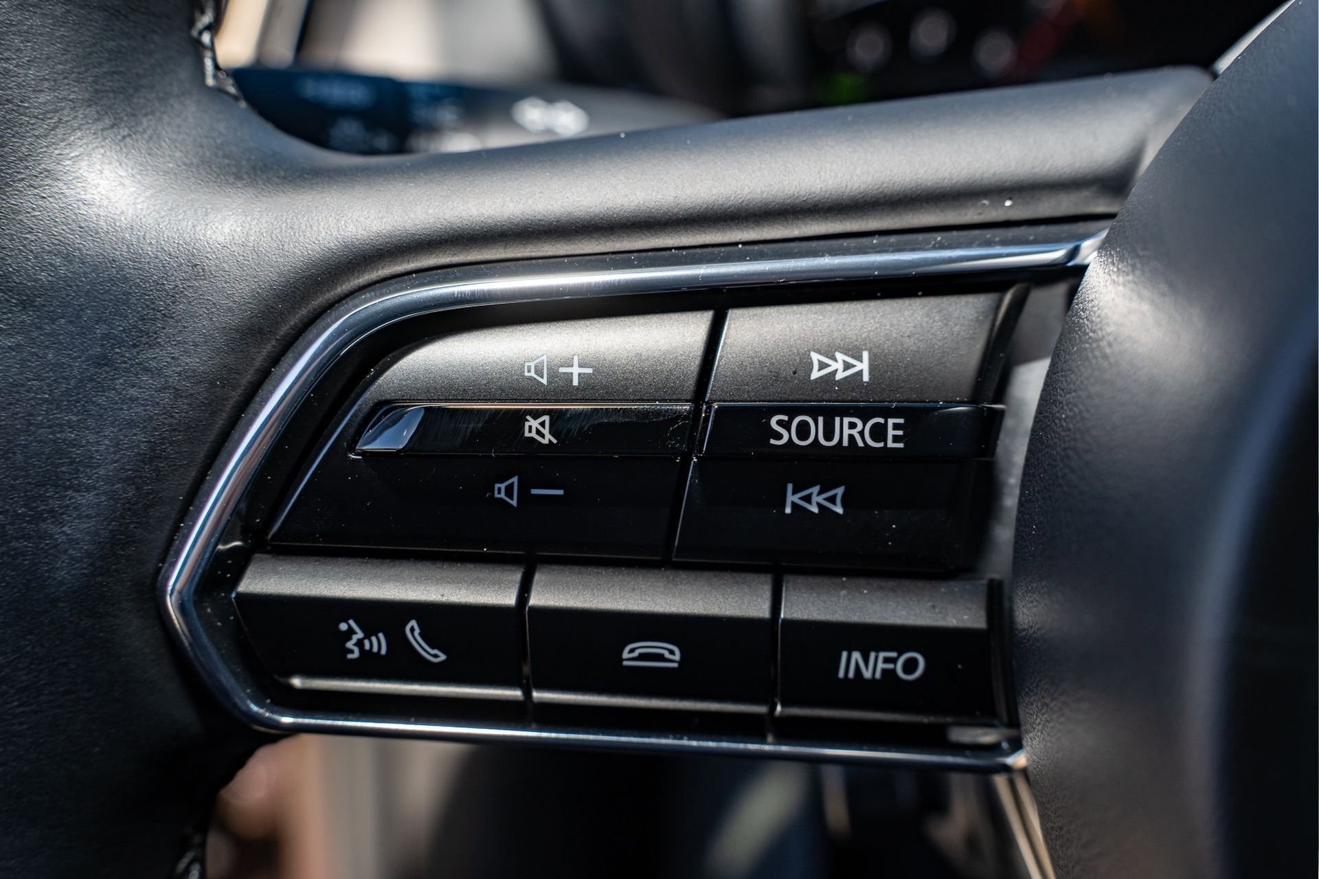 Used 2025 MAZDA CX-90 3.3 Turbo S w/ Premium Package image 33