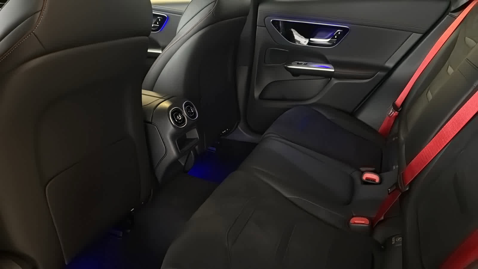 New 2026 Mercedes-Benz GLC 43 AMG 4MATIC image 30