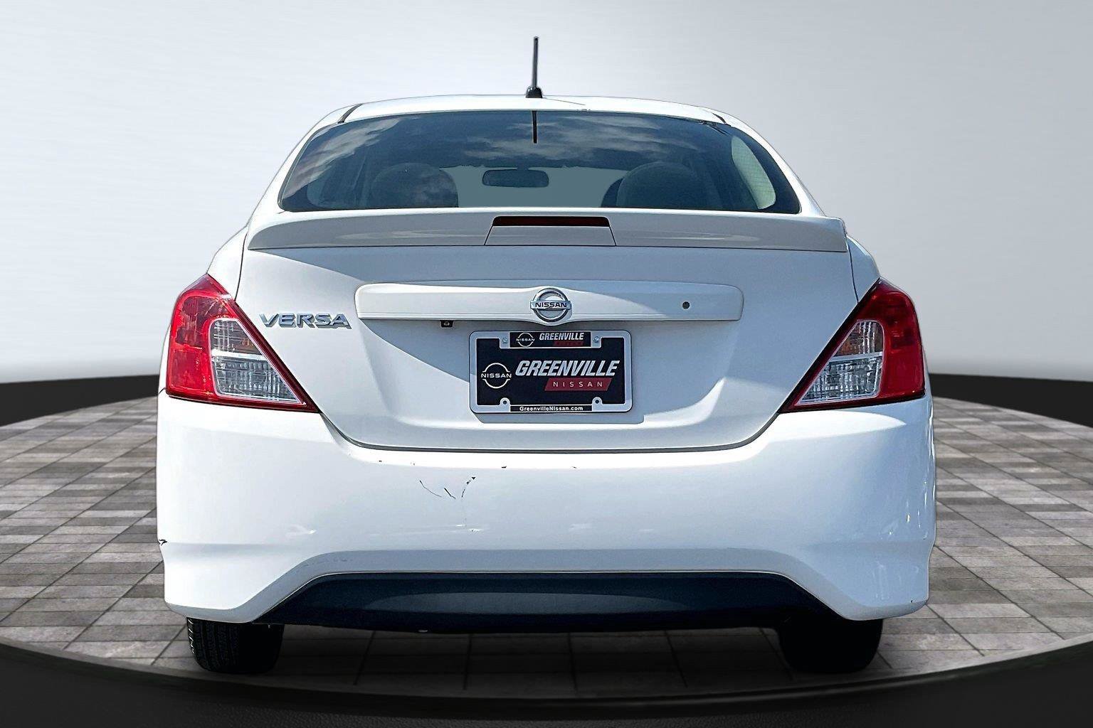 Used 2019 Nissan Versa S Plus FWD image 5