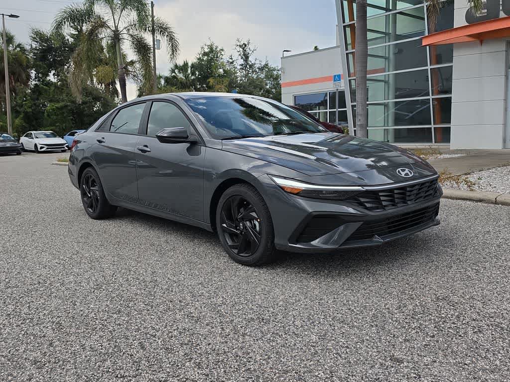 New 2026 Hyundai Elantra SEL Sport FWD image 9