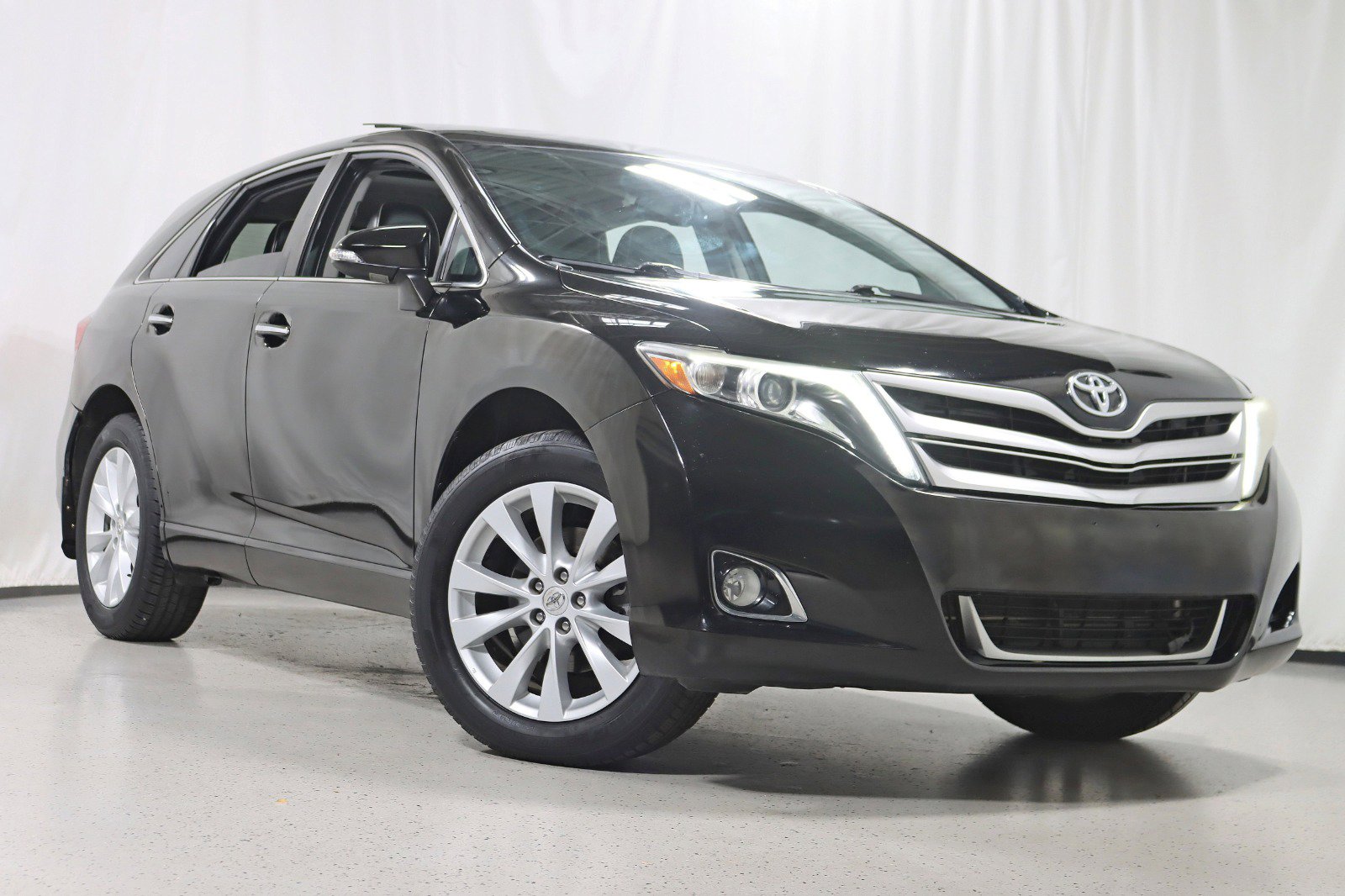 Used 2013 Toyota Venza XLE image 7