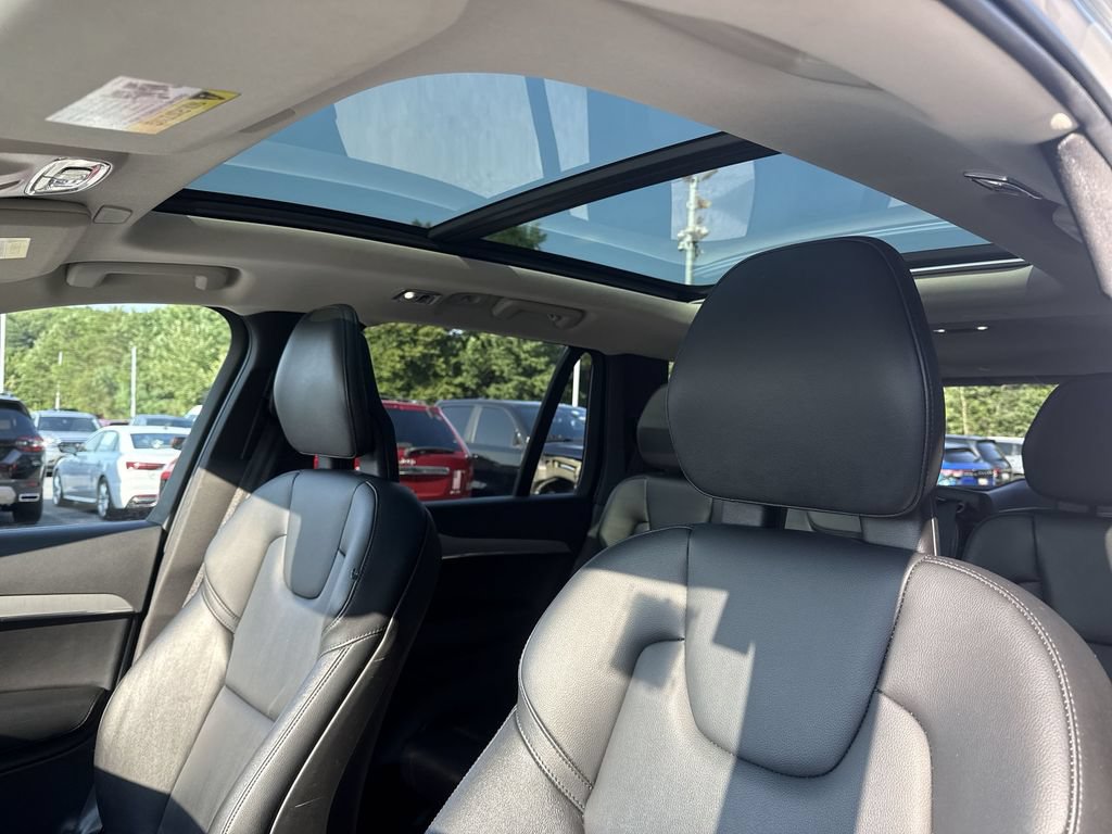 Used 2021 Volvo XC90 T5 Momentum w/ Climate Package AWD/4WD image 15