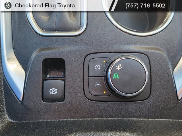 Used 2023 Chevrolet Traverse LS w/ Safety Package image 19