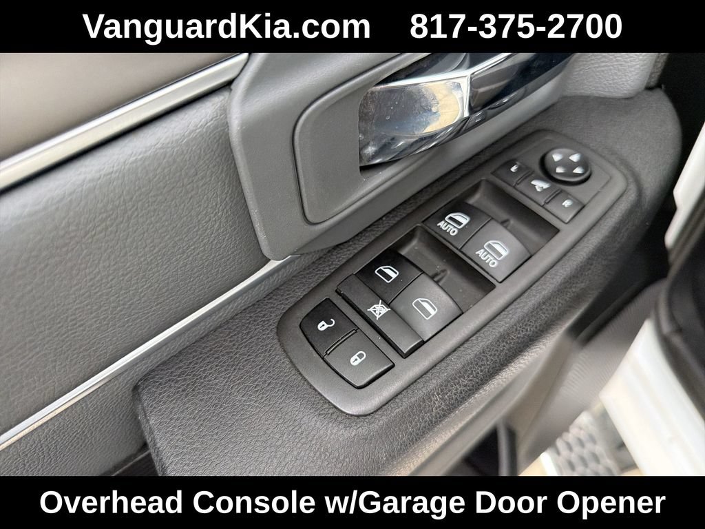 Used 2021 RAM 1500 Classic SLT w/ Luxury Group AWD/4WD image 17