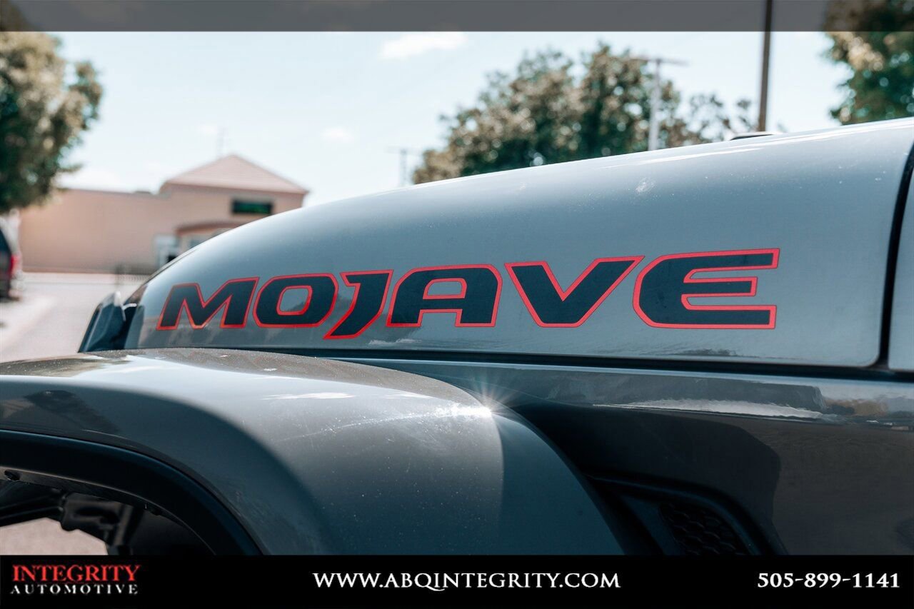 Used 2020 Jeep Gladiator Mojave AWD/4WD image 12