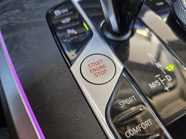 Used 2021 BMW X7 xDrive40i w/ Premium Package image 33