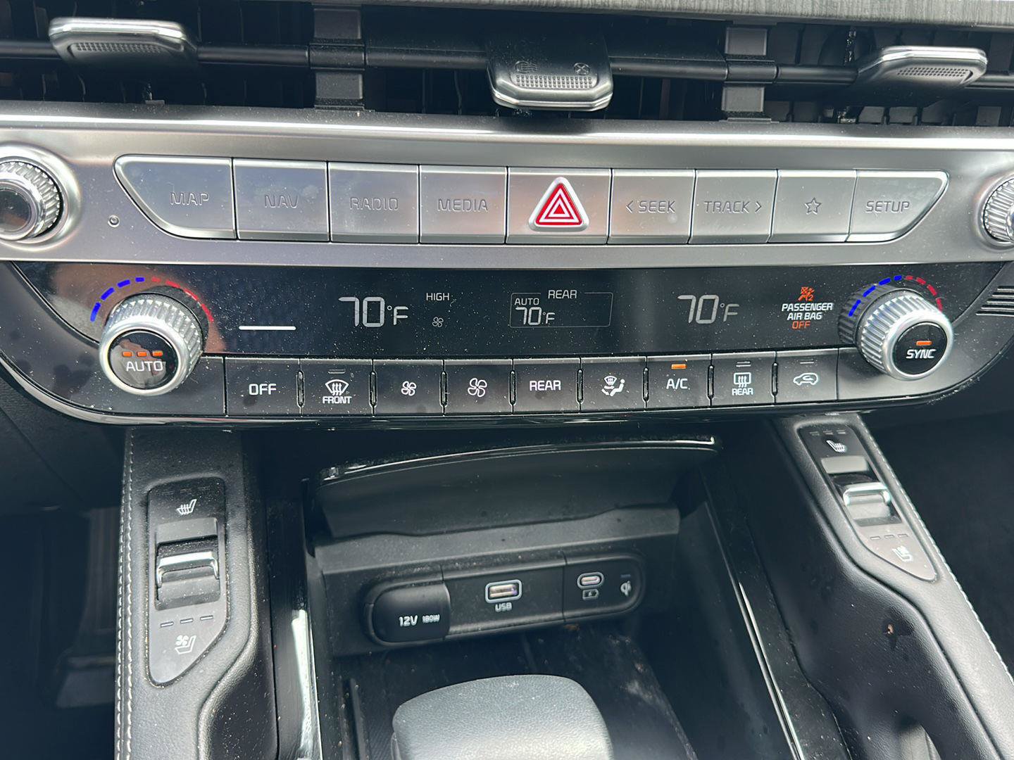 Used 2025 Kia Telluride EX FWD image 22