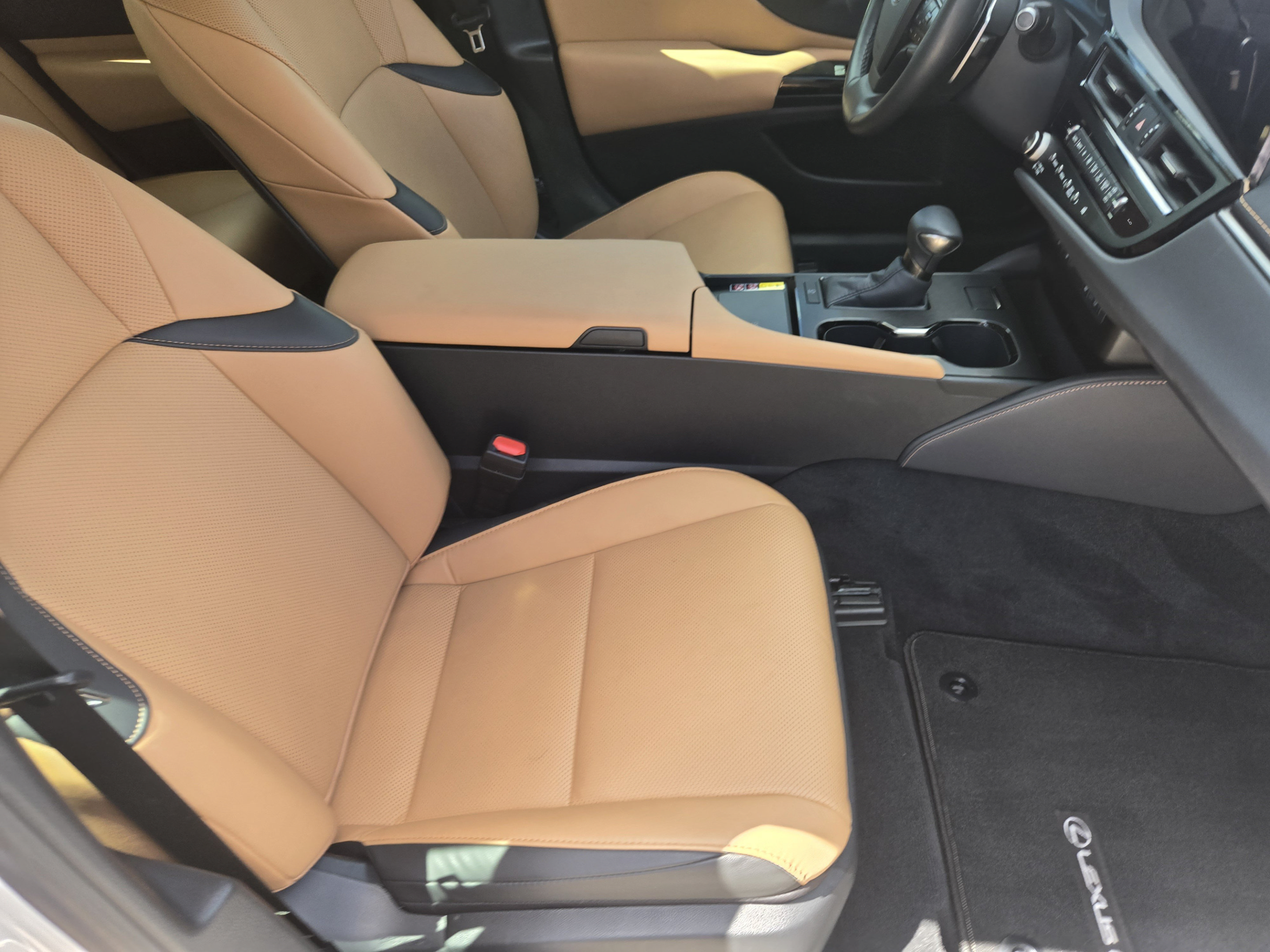 Certified 2025 Lexus ES 350 w/ Premium Package FWD image 9