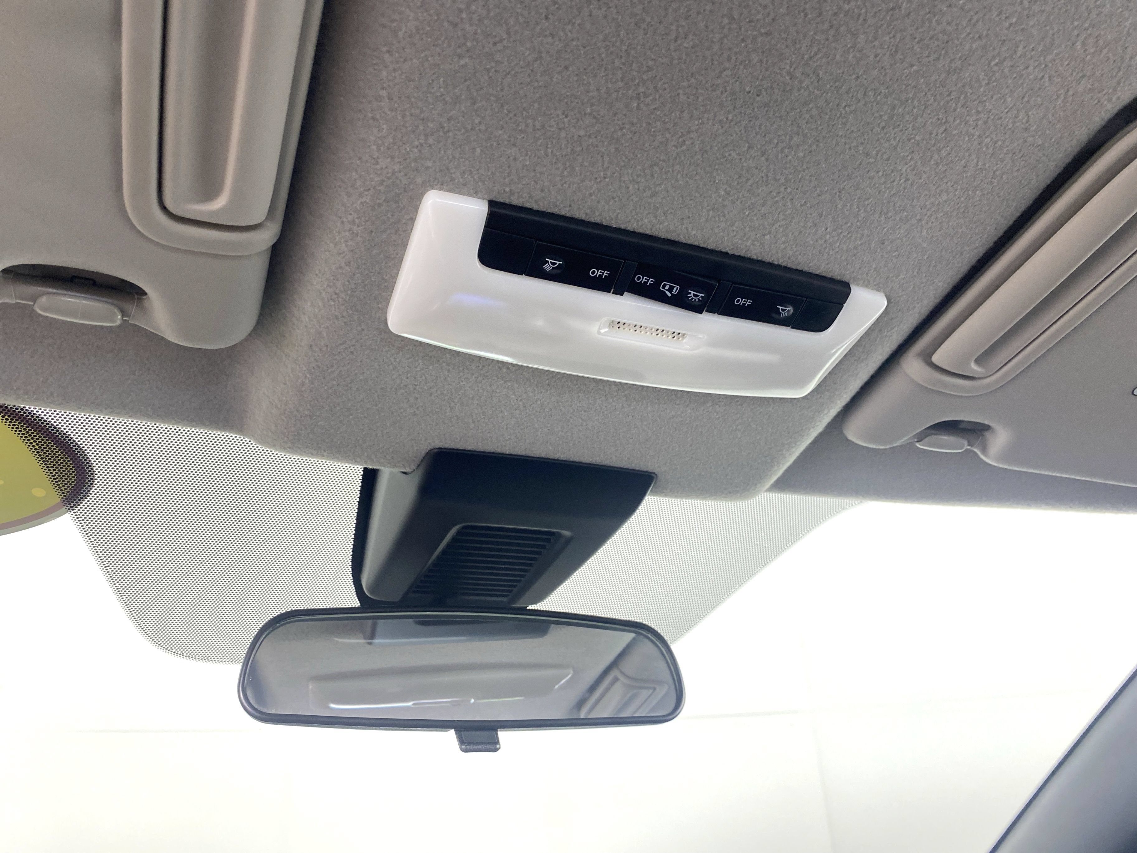 Used 2020 Nissan Kicks S FWD image 24