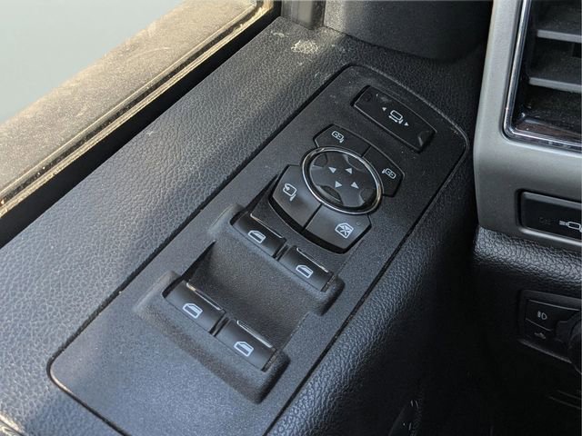Used 2019 Ford F350 Lariat w/ Lariat Ultimate Package AWD/4WD image 29