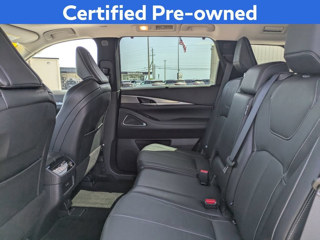 Certified 2025 INFINITI QX60 Luxe FWD image 15