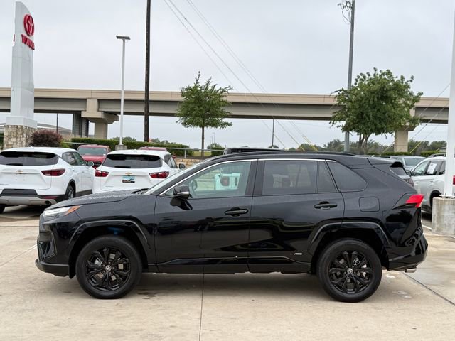 Used 2022 Toyota RAV4 SE AWD/4WD image 8