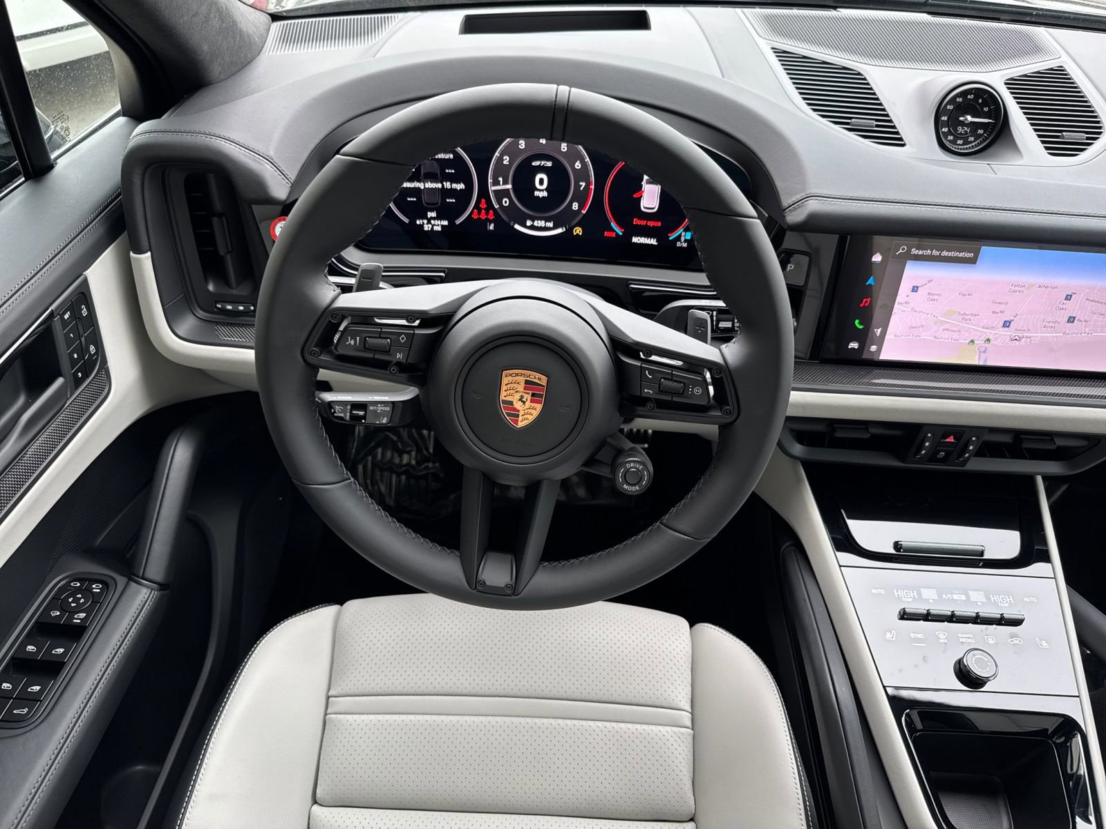 New 2026 Porsche Cayenne GTS image 16