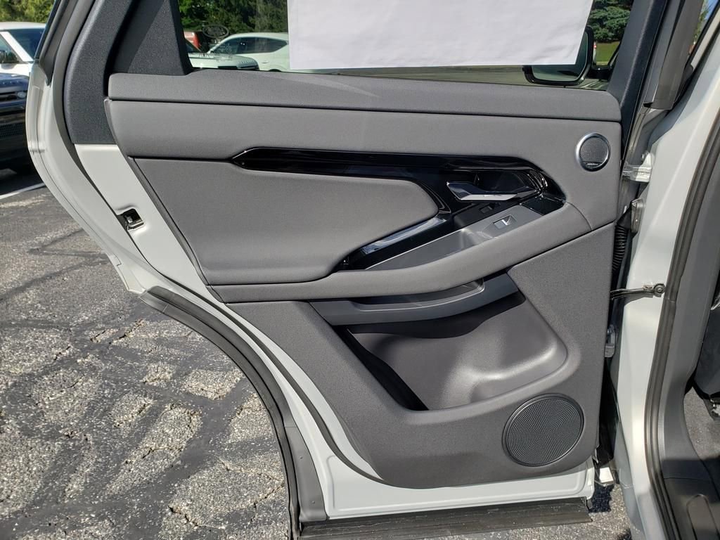 New 2026 Land Rover Range Rover Evoque S image 12