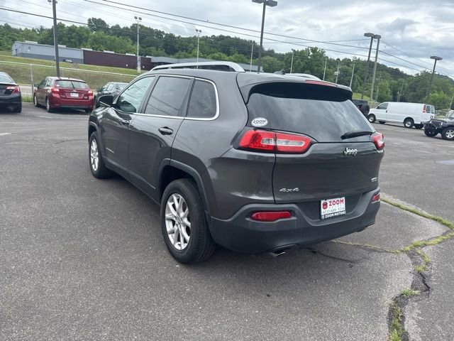Used 2014 Jeep Cherokee Latitude AWD/4WD image 6