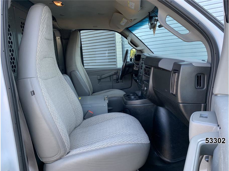 Used 2021 Chevrolet Express 2500 w/ Driver Convenience Package RWD image 27