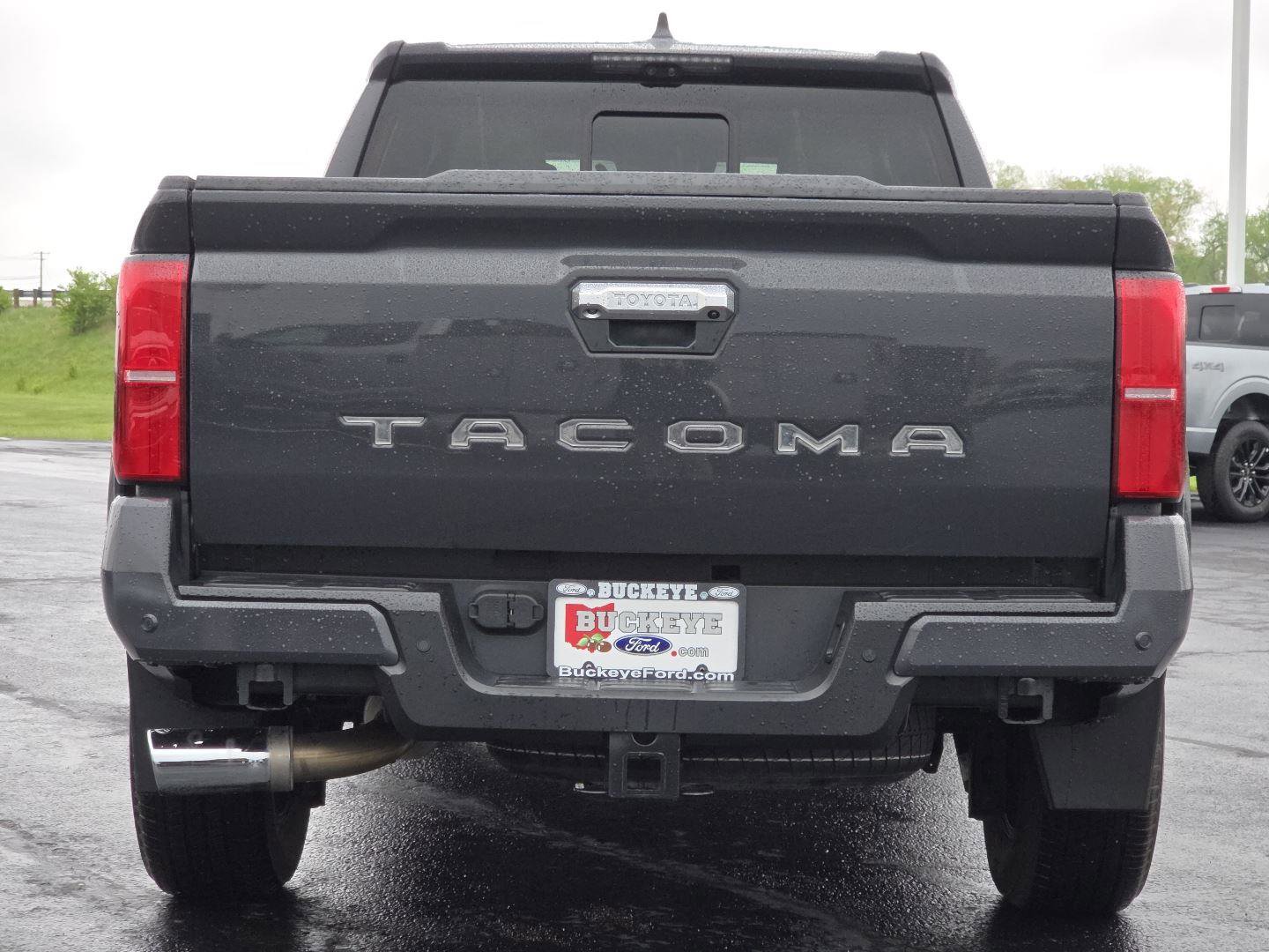 Used 2024 Toyota Tacoma Limited w/ Limited Package (LT) AWD/4WD image 15