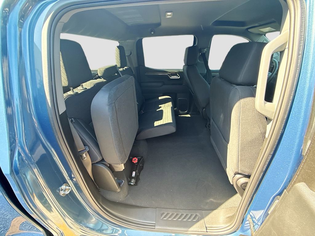 Used 2024 Chevrolet Silverado 1500 RST AWD/4WD image 29
