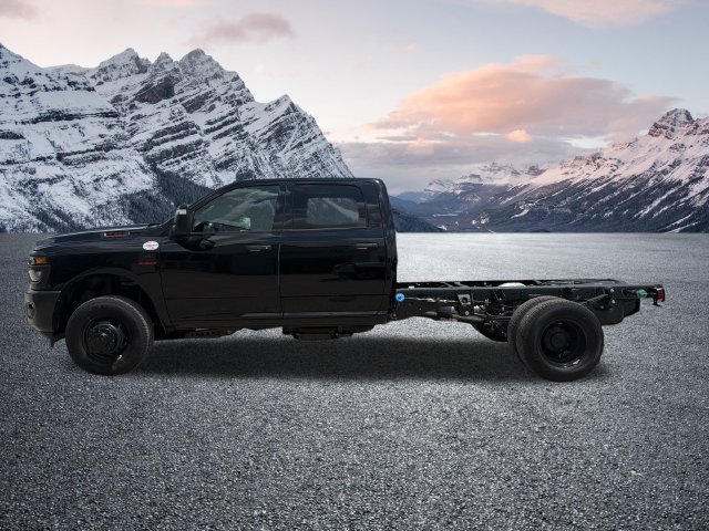 New 2026 RAM 3500 Tradesman AWD/4WD image 10