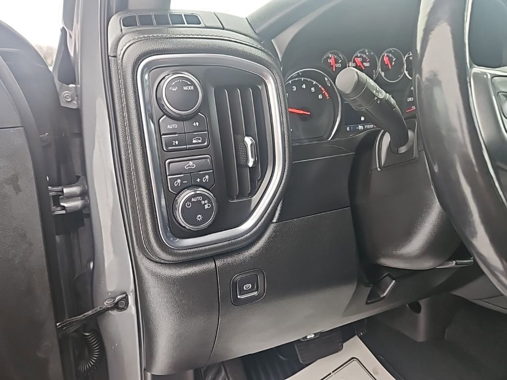 Used 2021 Chevrolet Silverado 1500 LT w/ Bed Protection Package image 11