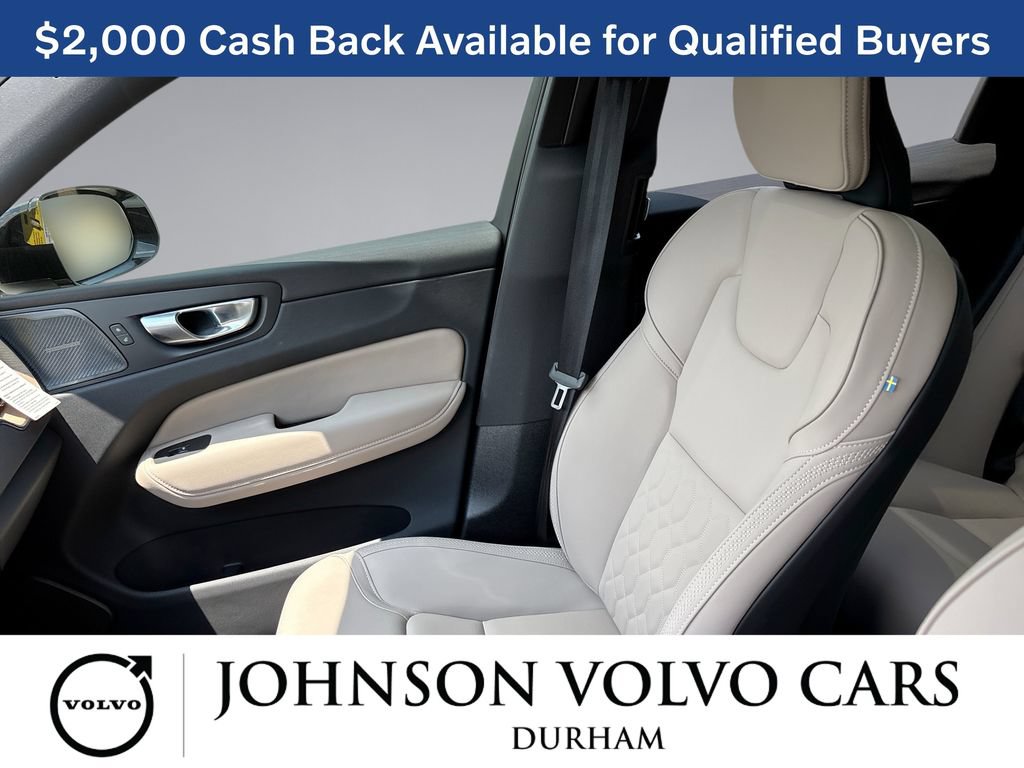 New 2026 Volvo XC60 B5 Plus w/ Protection Package Premier AWD/4WD image 28