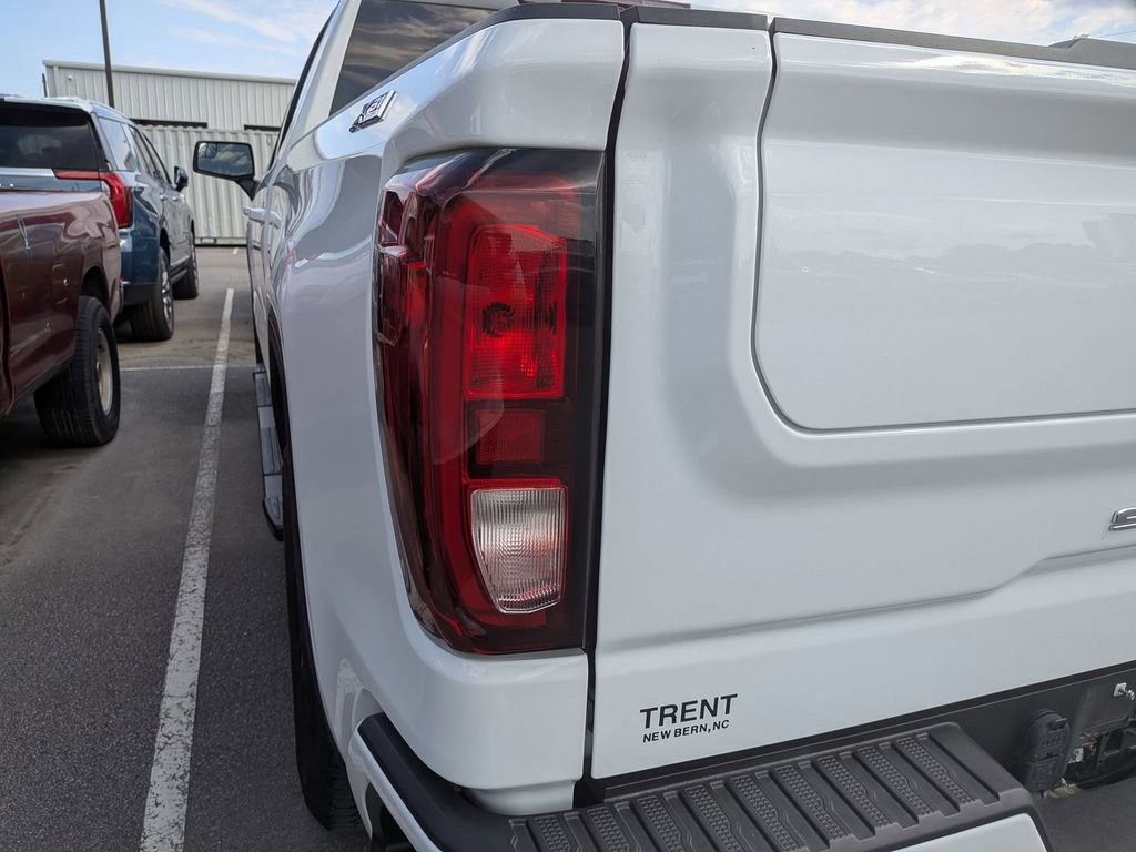 Certified 2023 GMC Sierra 1500 Elevation w/ X31 Off-Road Package AWD/4WD image 7