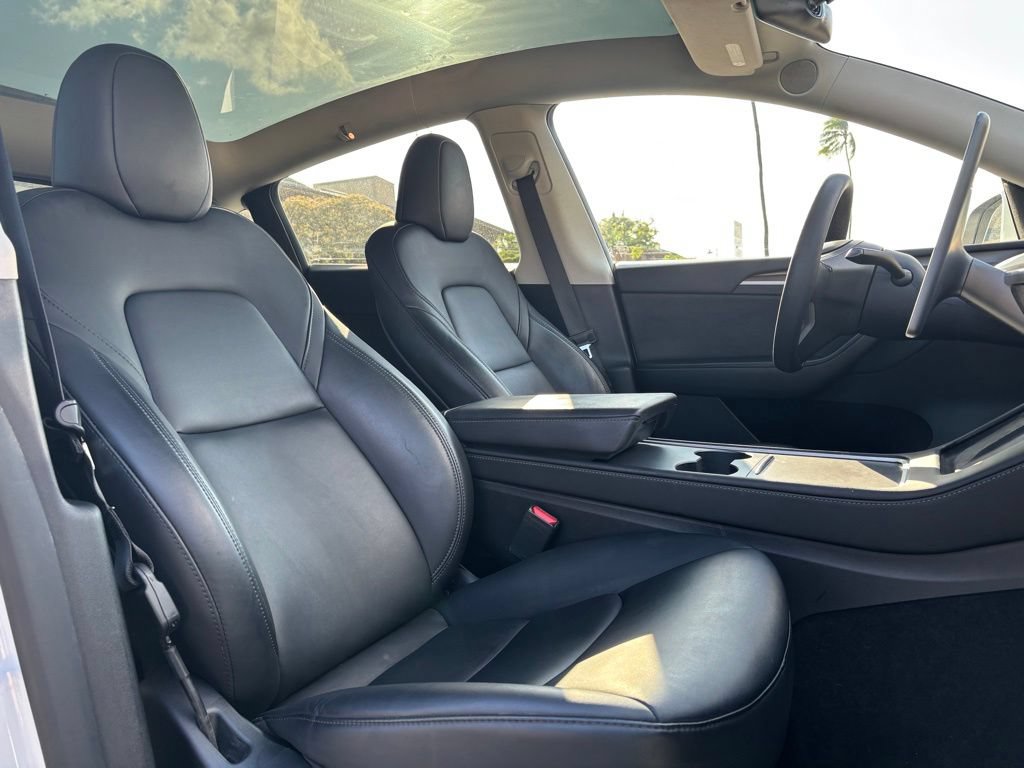 Used 2023 Tesla Model Y Long Range AWD/4WD image 9