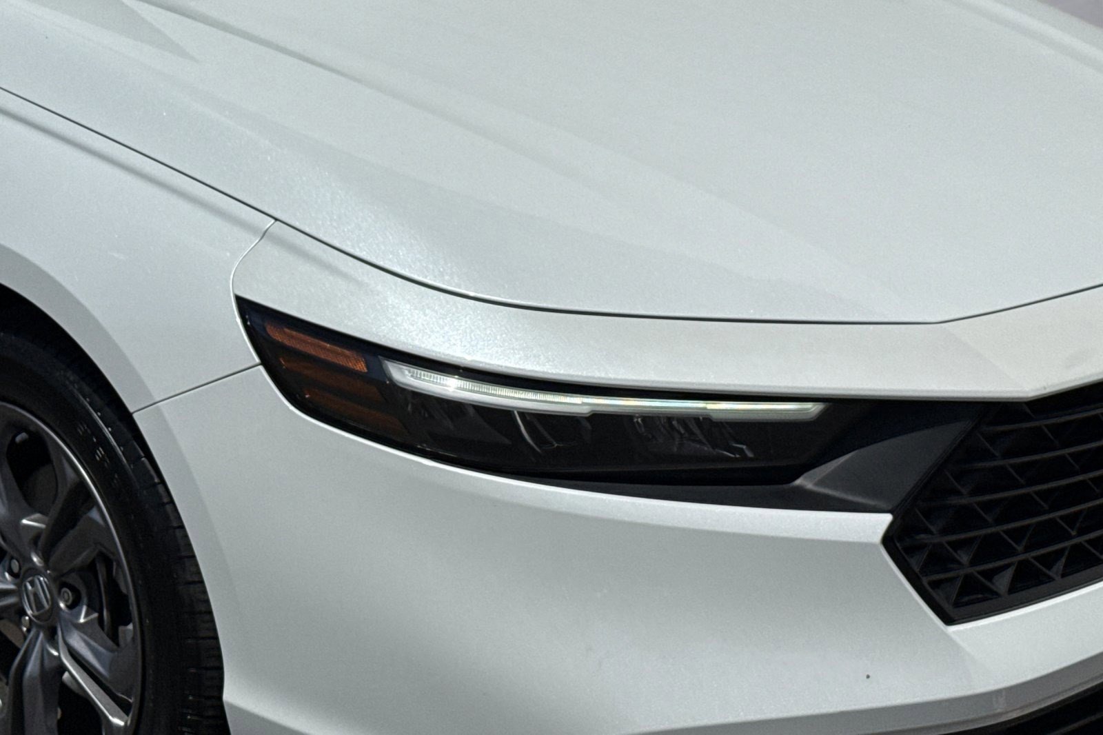 Certified 2023 Honda Accord EX image 10